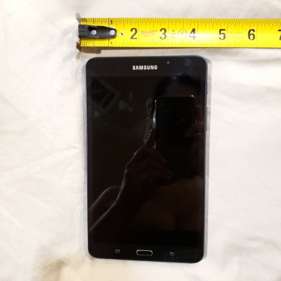 SOLD! SORRY...SAMSUNG TABLET NEW/ Cord&case! - Picture 4 of 8